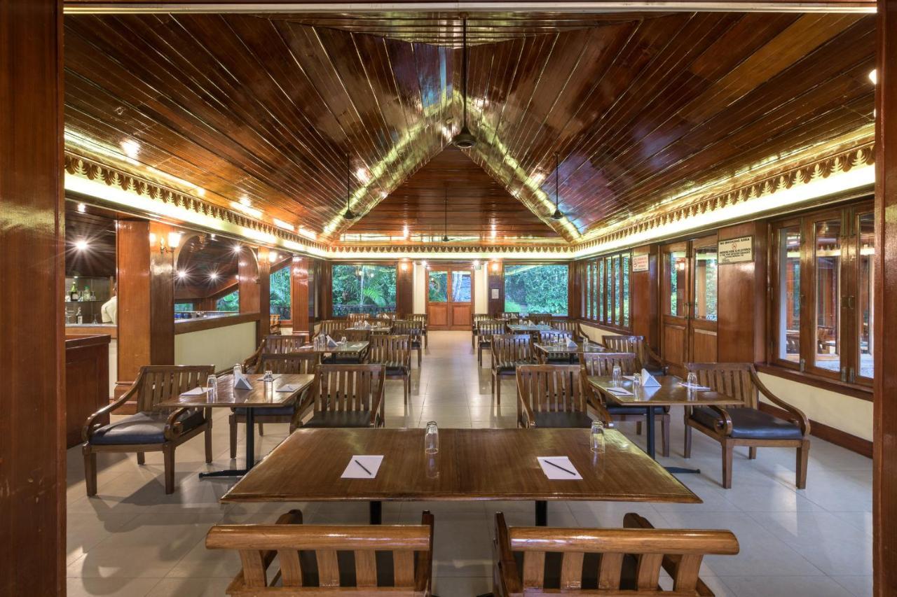 Hotel Club Mahindra Thekkady Exterior foto