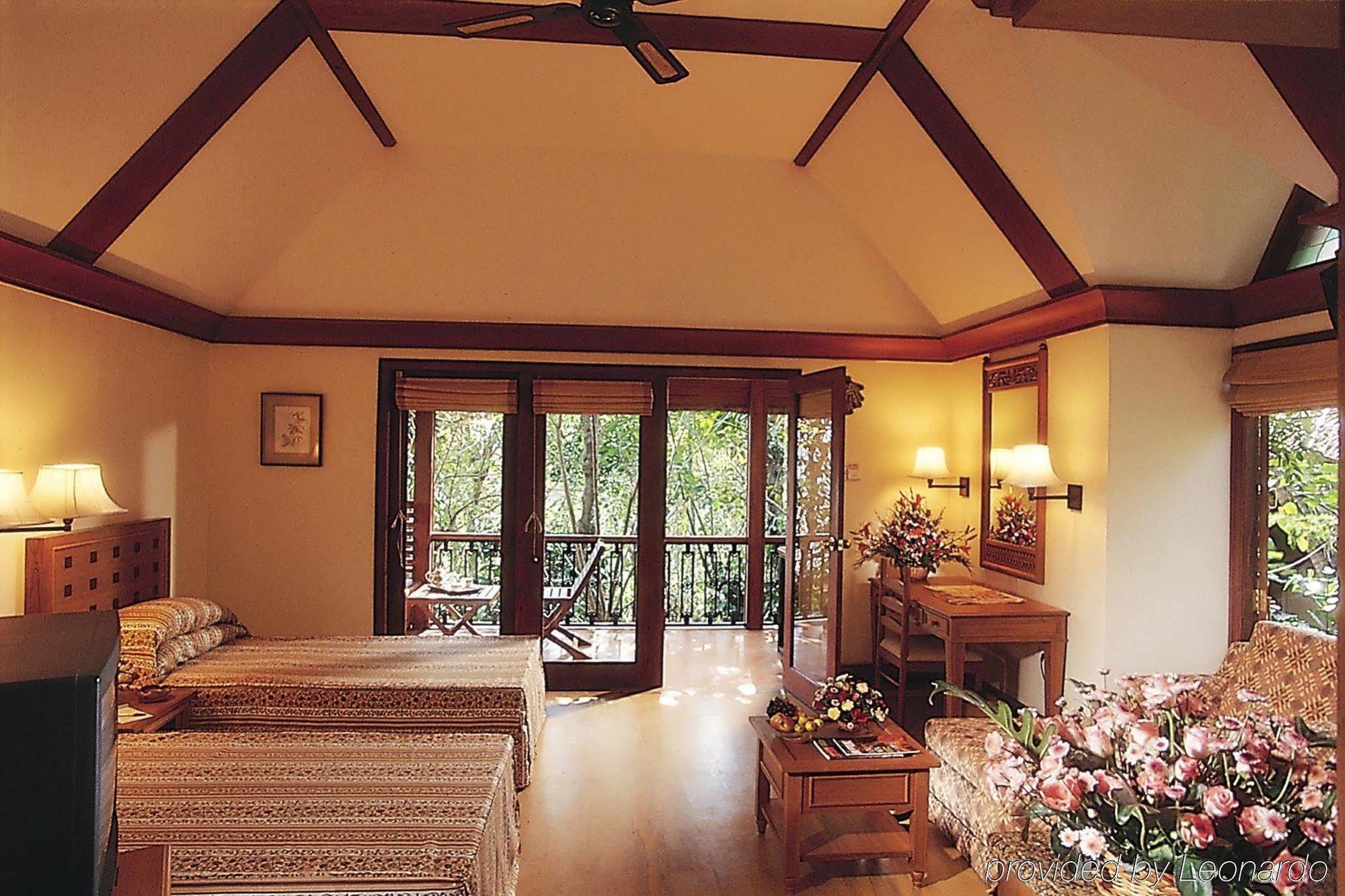 Hotel Club Mahindra Thekkady Exterior foto